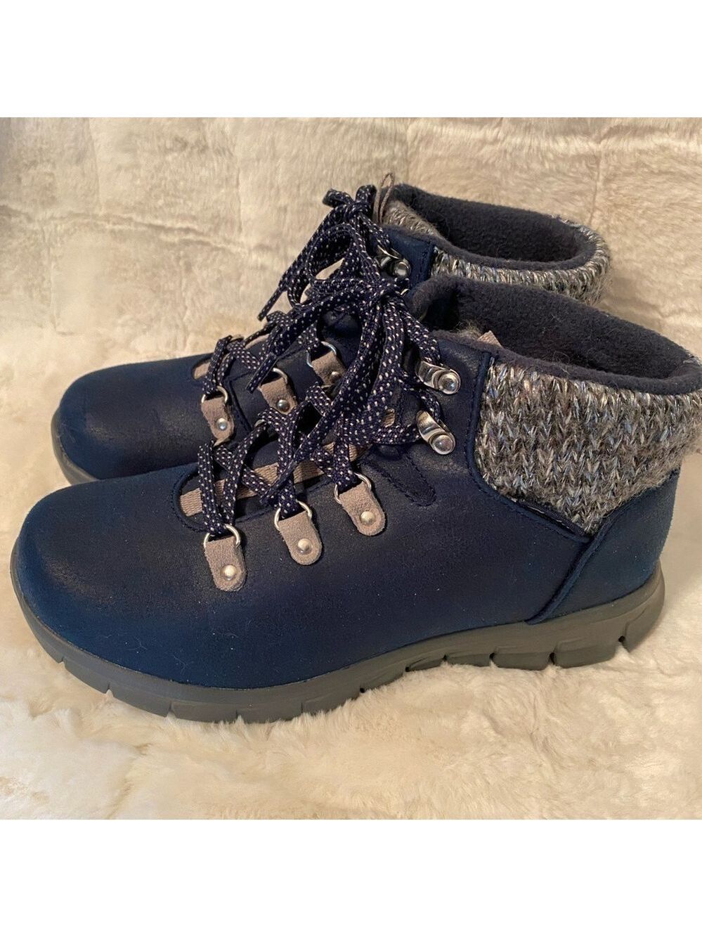 Skechers Synergy Sweater Collar Hiker Boots Navy Size 7.5 Knit Trim NWOT Vintage - Picture 5 of 16